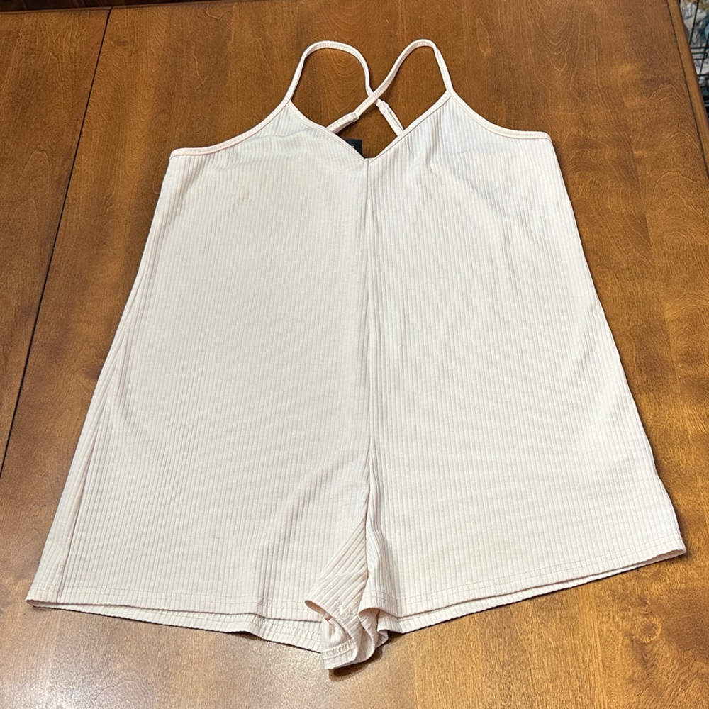SHEIN Cream Sleeveless Romper